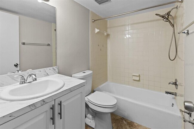 Building Photo - 3706 Greenery Ct