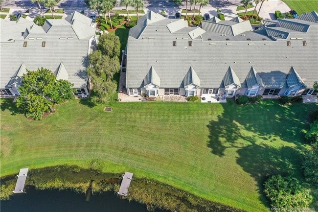 Building Photo - 1687 SW Harbour Isles Cir