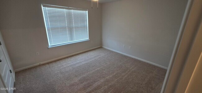 Building Photo - 3991 Silver Spur Rd