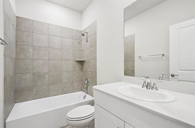 Building Photo - 517 Clover Crk Dr