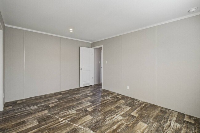 Building Photo - 1616 American Dr