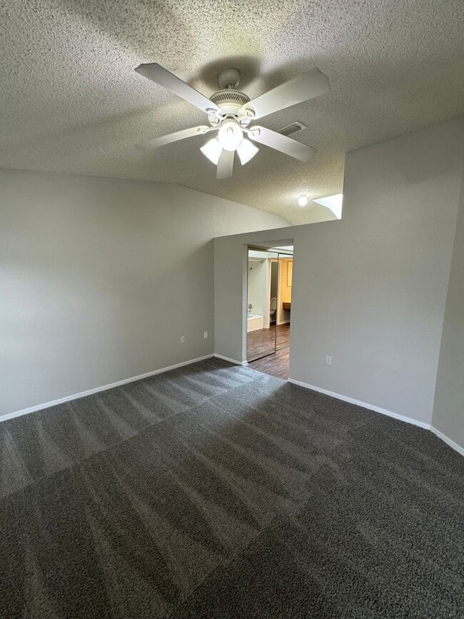 Building Photo - NICE 3 BEDROOM FEATURING WOOD VINYL PLANK ...