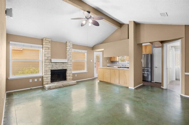Building Photo - 16710 Whitebrush Loop