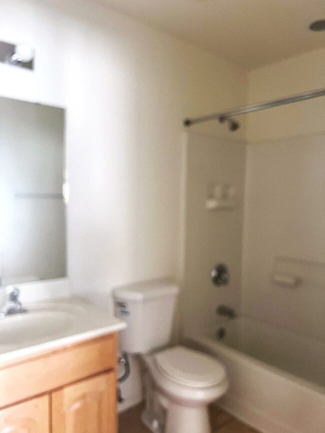 Building Photo - 4539 Redwood St