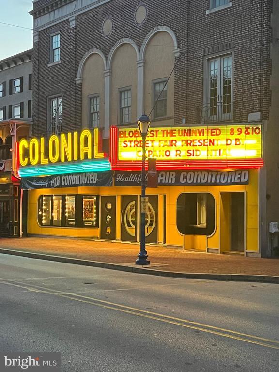 Building Photo - 316 Bridge St