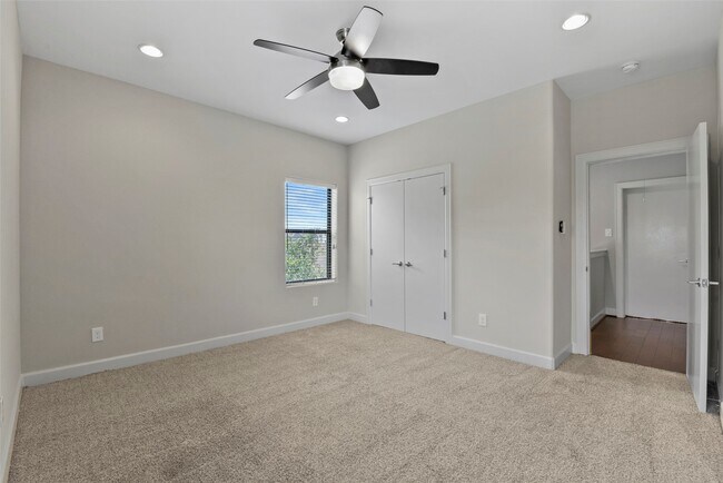 Building Photo - 2109 Winbern St