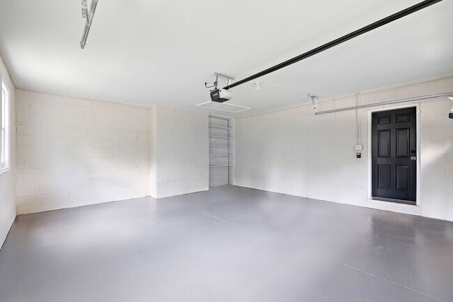 Building Photo - Renovated Ranch in North Wlmington