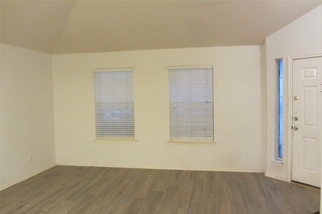Building Photo - 20723 Fernwick Village Dr