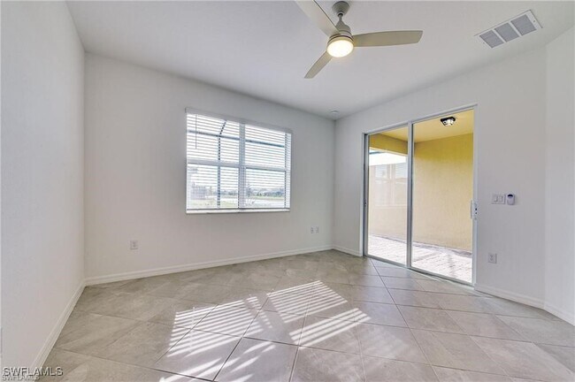 Building Photo - 2620 Vine Ave