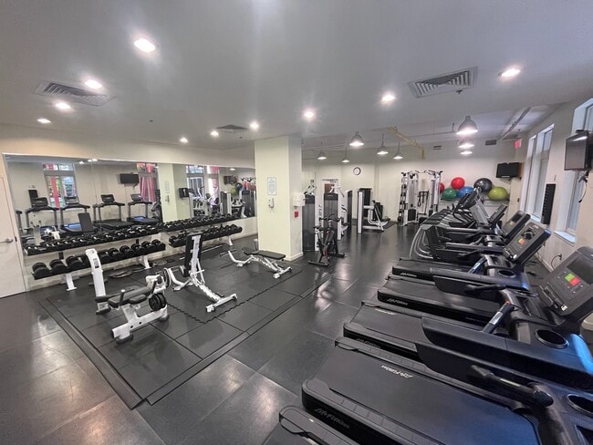 Building Photo - 1000 New Jersey Ave SE