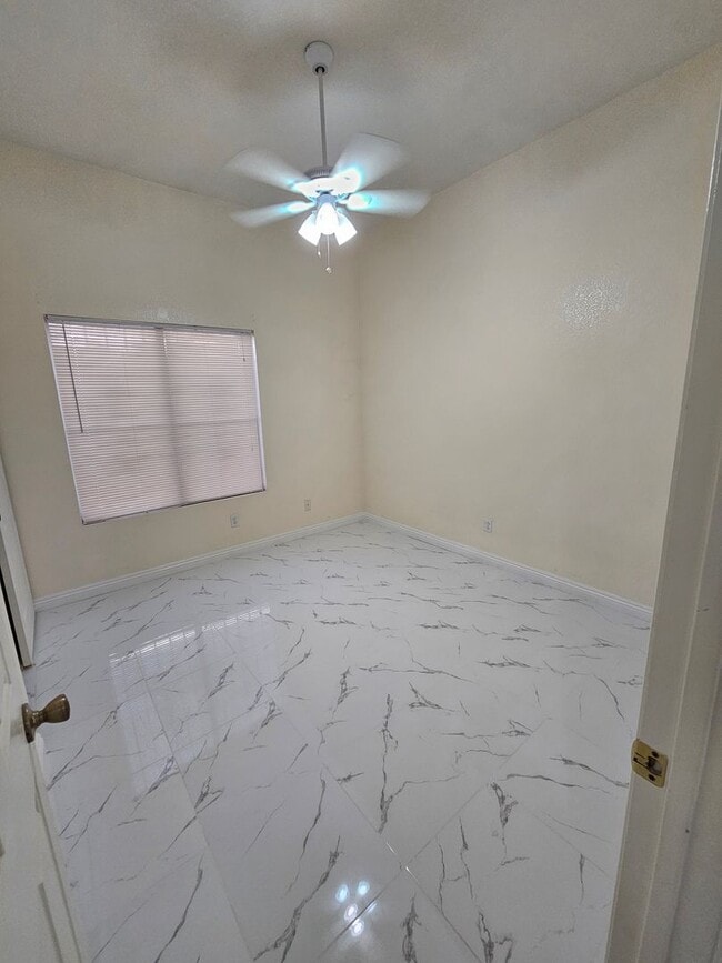 Building Photo - Adorable Single Story 3 Bedroom!!!