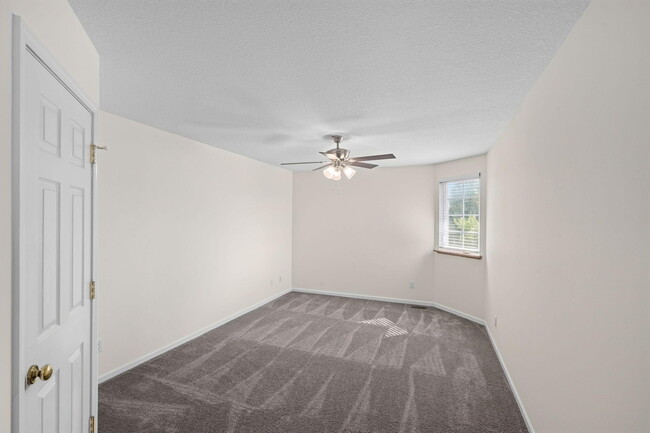 Building Photo - 3252 Wind River Cir