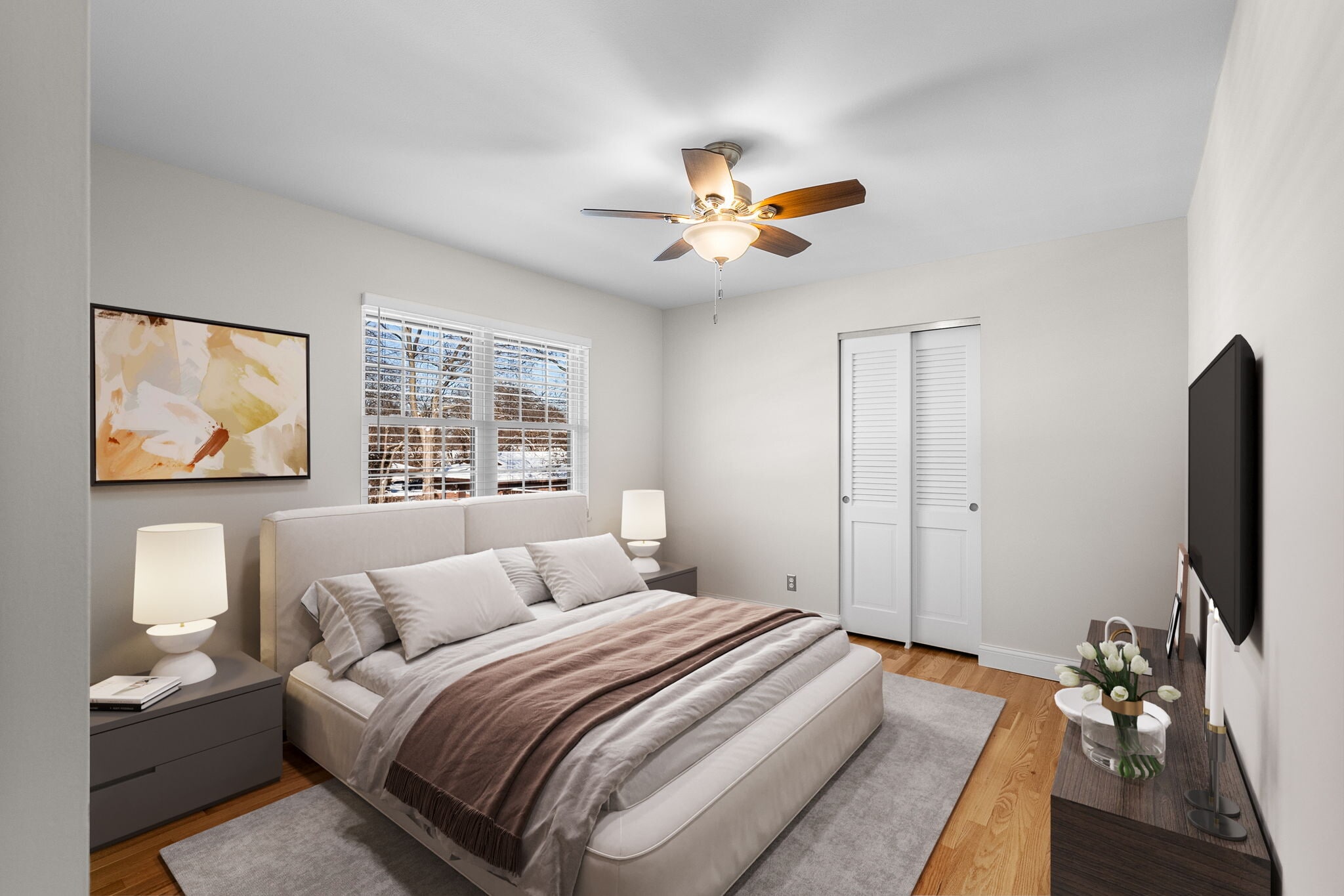 Building Photo - 235 W Washington Ave