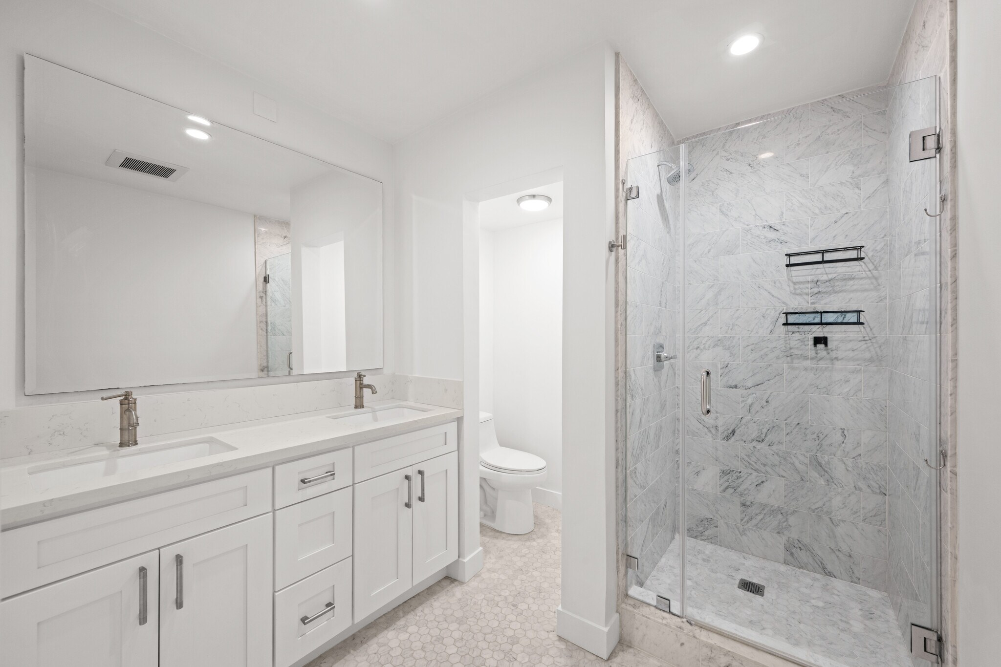 Building Photo - 2021 California Ave