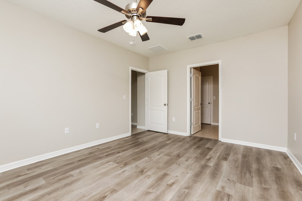 Building Photo - 5586 Western Sun Dr