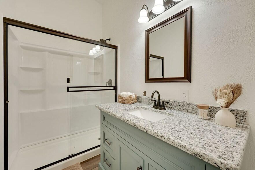 Building Photo - 395 Ozark Mountain Resort Dr