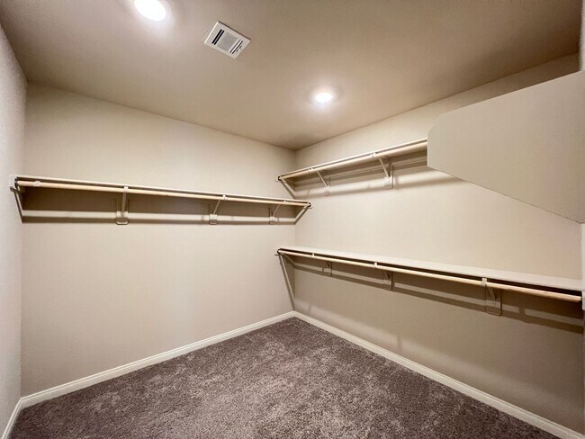 Building Photo - Tenaya Hacienda