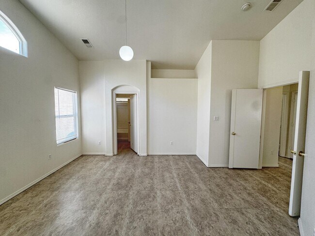 Building Photo - 2309 Iron Gate Trail SW