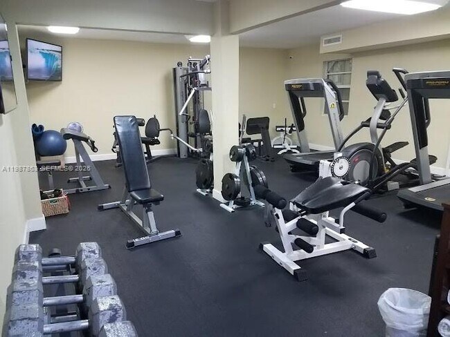 Building Photo - 1419 Yellowthroat St