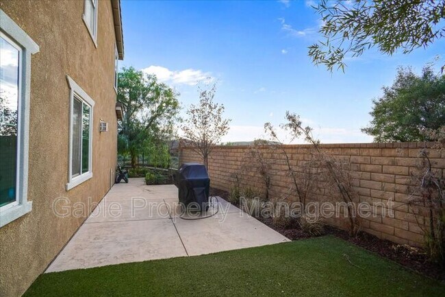 Building Photo - 26631 Millhouse Dr