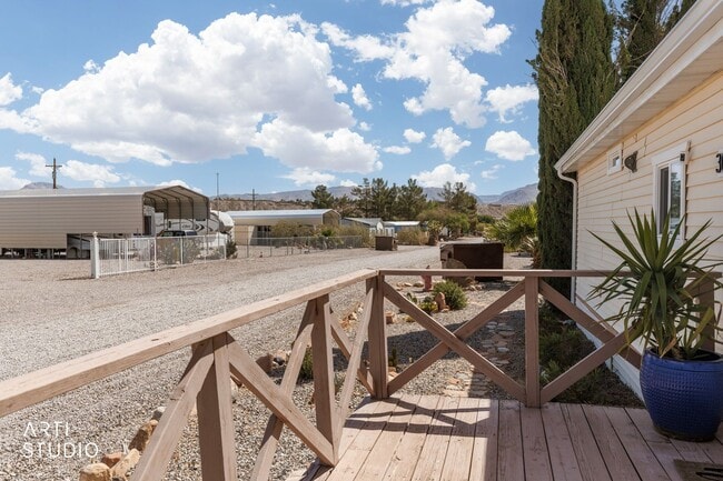 Building Photo - Charming fully furnished 2-bedroom + office home in Beaver Dam, AZ!