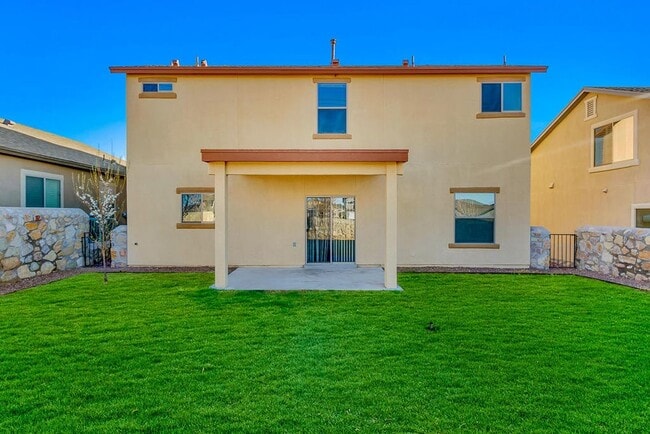 Building Photo - Lovely 4 bedroom, 2.5  in West Side El Paso!!