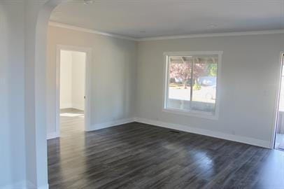 Building Photo - Charming & Updated 3 Bedroom Home