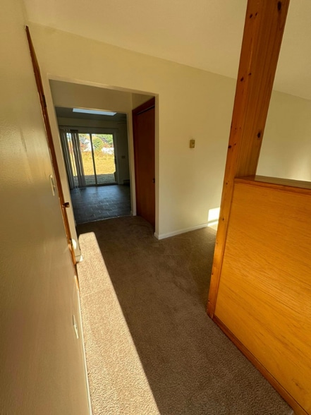 Building Photo - 268 Banning Rd