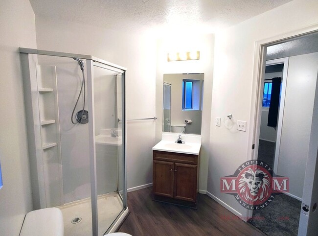 Building Photo - Beautiful Remodeled 4 Bd 2 Bath Home