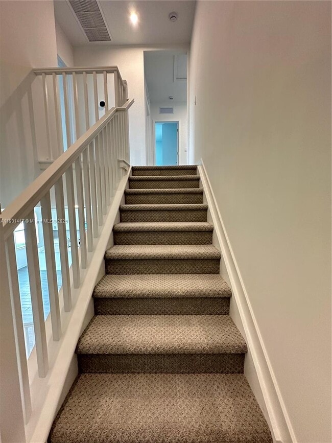 Building Photo - 7262 Lenora Ln