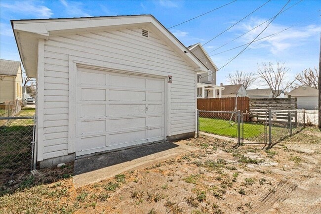 Building Photo - 2593 Osceola Ave