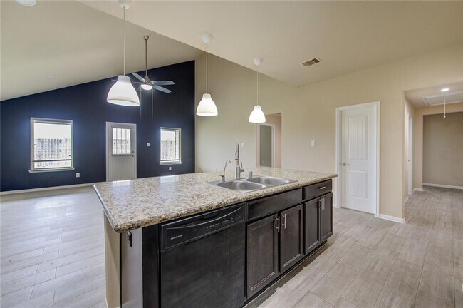 Building Photo - 17834 Royal Breccia Ln
