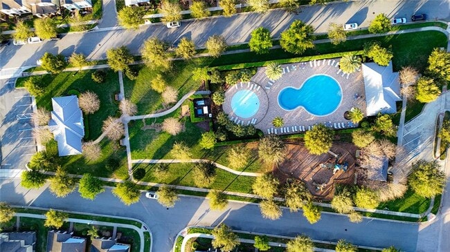 Building Photo - 7245 Half Moon Lake Dr