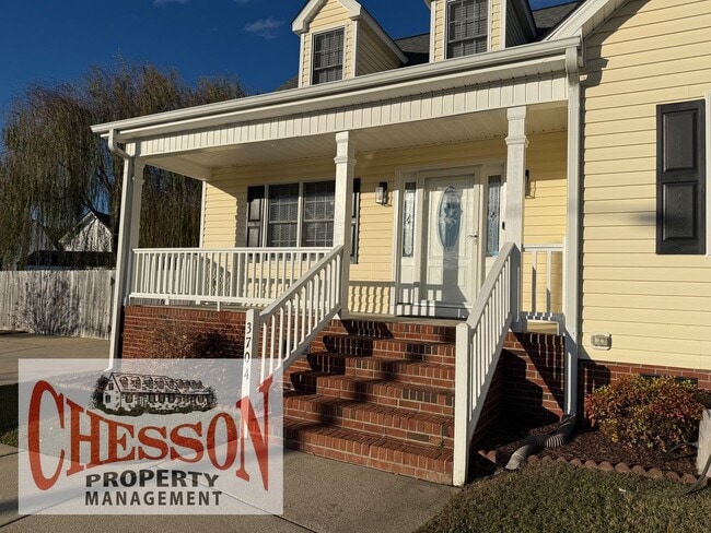 Building Photo - 3704 Warwick Pl