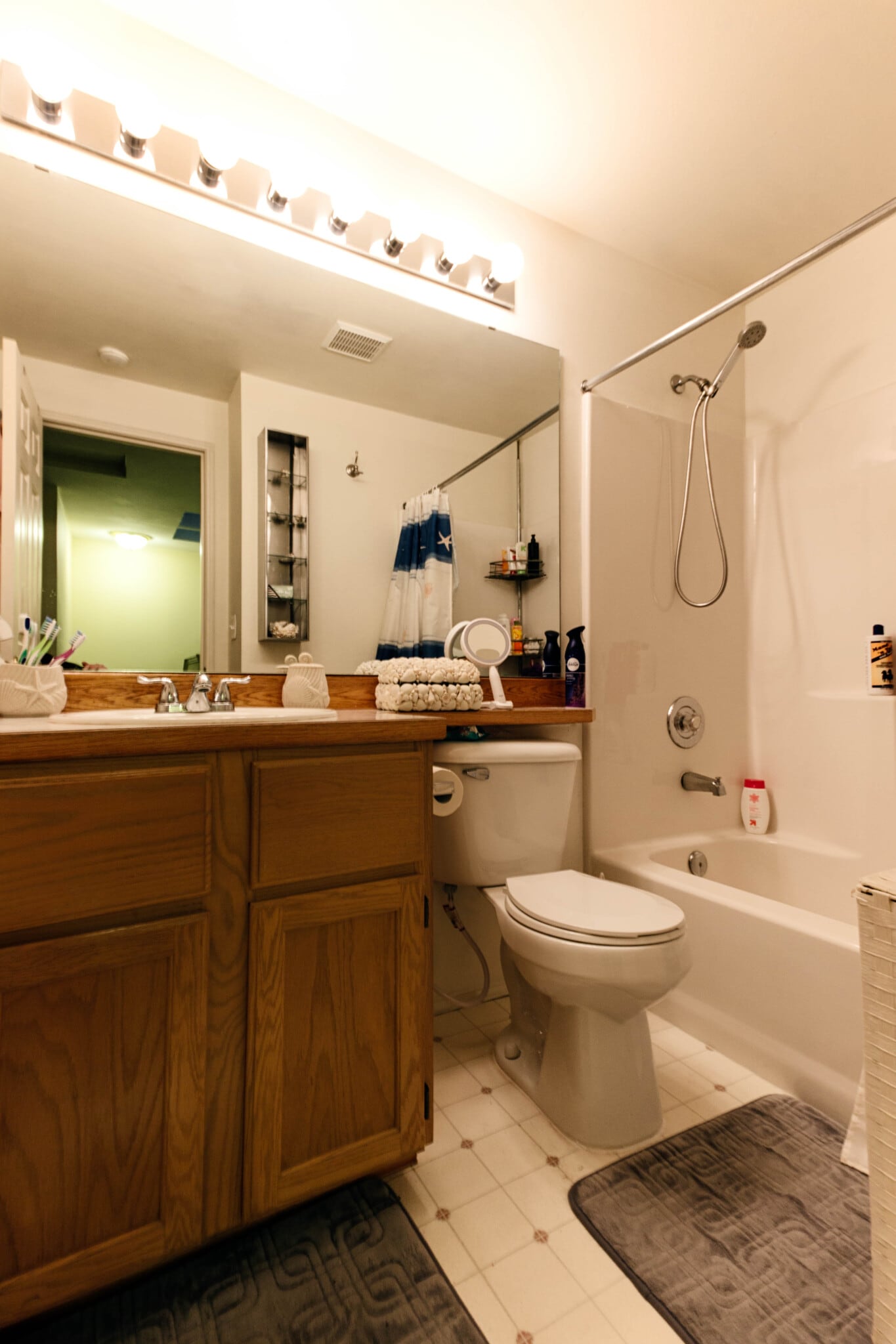 Building Photo - 5107 176th St SW #B