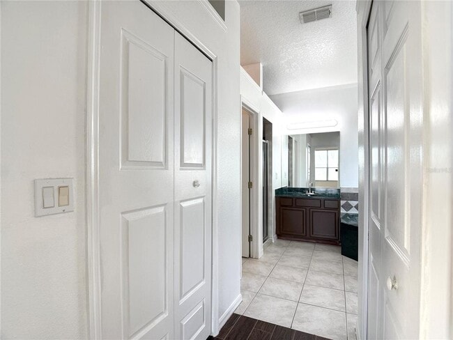 Building Photo - 14701 Timucua Pl