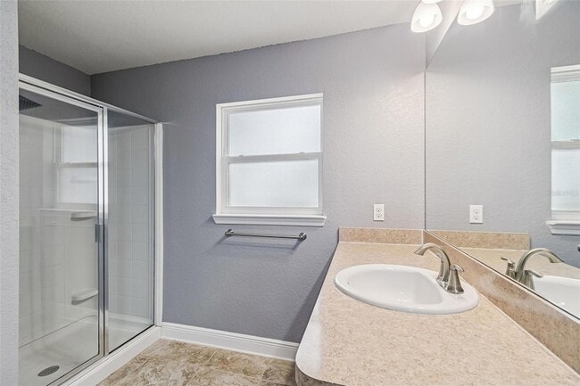 Building Photo - 13070 Sigmund St