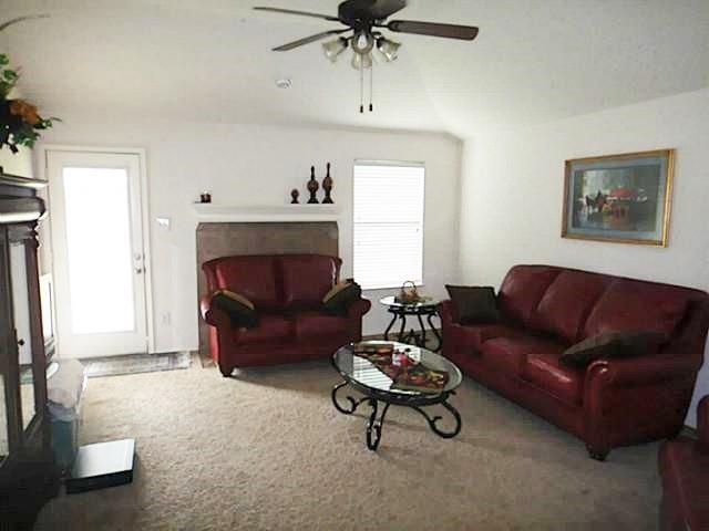 Building Photo - 518 Niagara Falls Dr