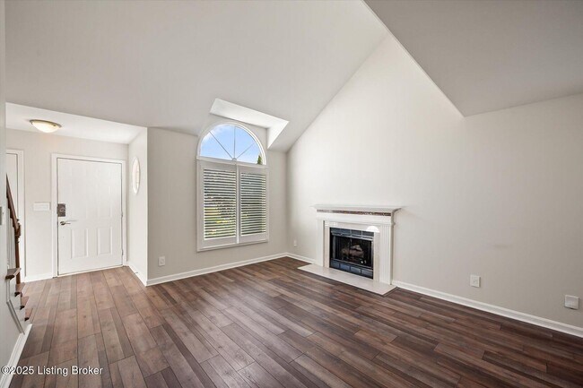 Building Photo - 10523 Going Ct