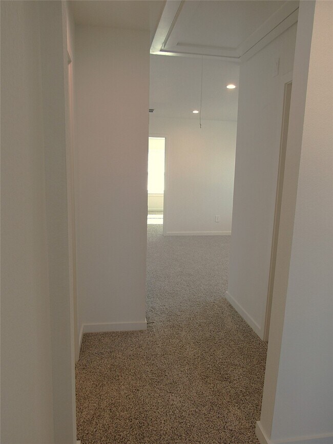 Building Photo - 2807 Glengary River Wy