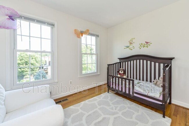 Building Photo - 6868 McLean Province Cir