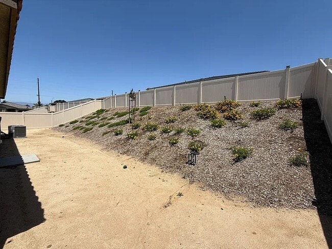 Building Photo - 7736 Nectarsweet Dr