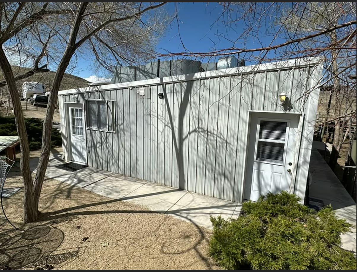 Apartment entrance includes both doors - 400 Main St