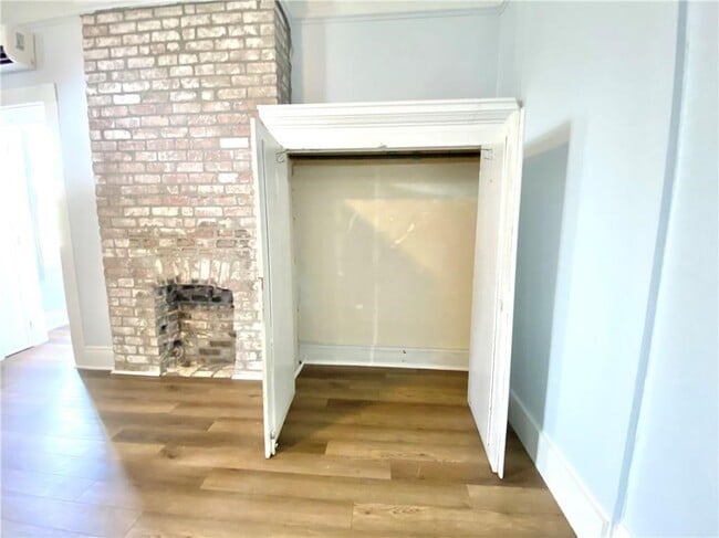 Building Photo - 2108 Robert St