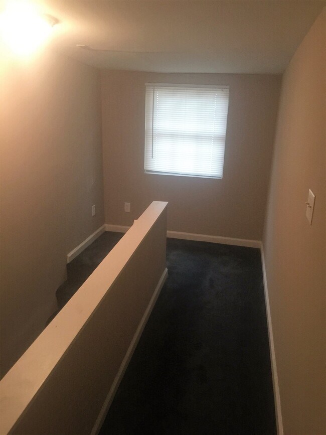 Building Photo - 6063 Yosemite Dr