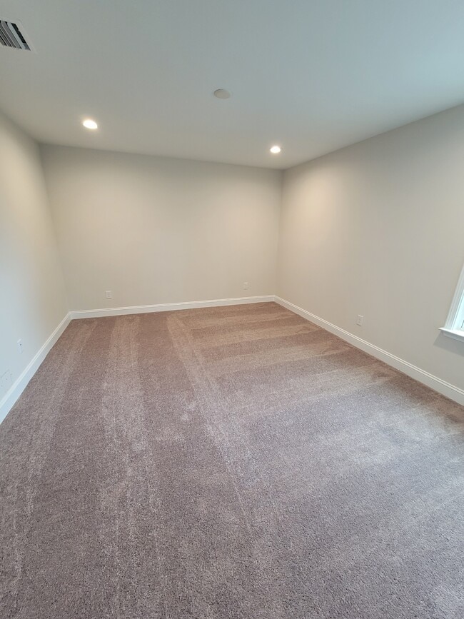 Building Photo - 1209 Salty Hammock Ct