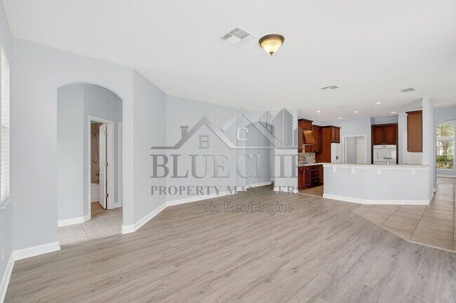 Building Photo - 10074 Iverson Dr