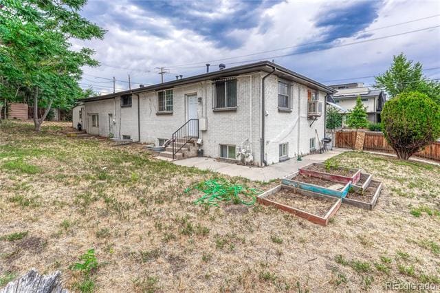 Building Photo - 1100 W 43rd Ave