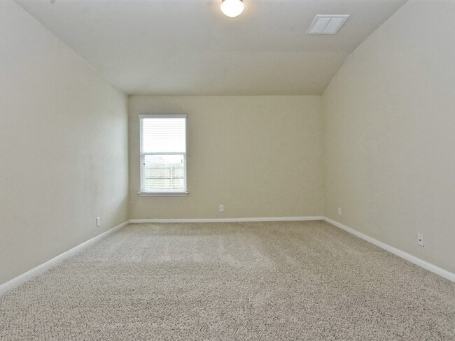 Building Photo - BEAUTIFUL 4 BEDROOMS / 2 BATH HOME IN HUNTER'S CROSSING