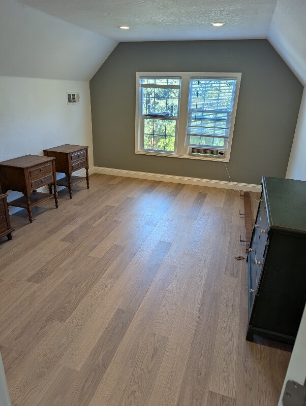 Building Photo - 138 Viewmont Ave